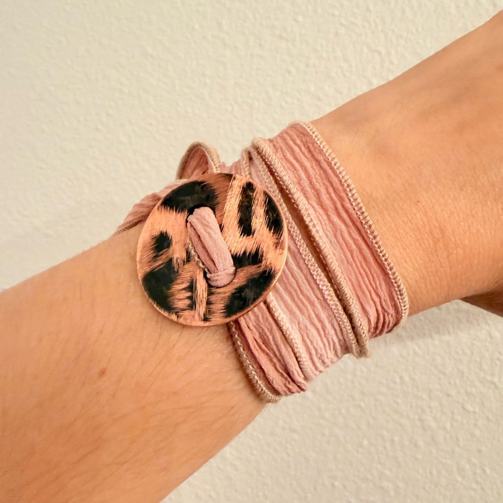 Caravana jewelry brand handmade crafted in Sedona, Arizona. Silk bracelet NWOT